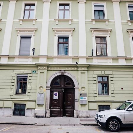Apartment Center - Kersnikova Любляна Экстерьер фото